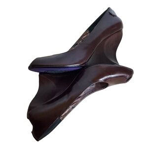 Kenzie Brown and Purple Heels